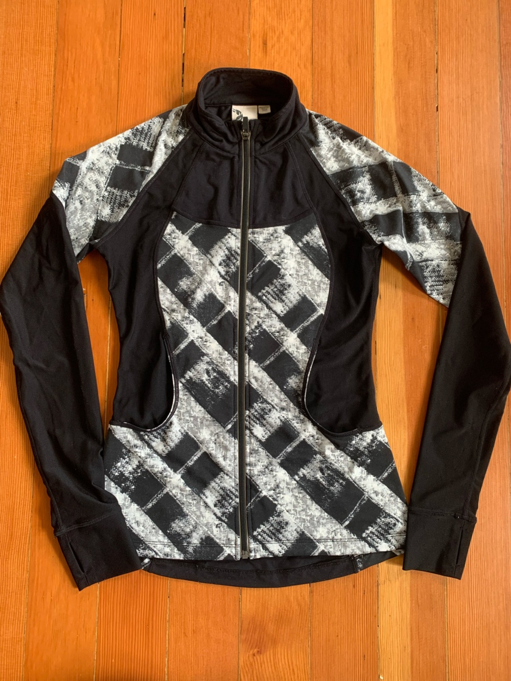 Nikibiki Black & White Patterned Women's Zip-Front Jacket Sz S